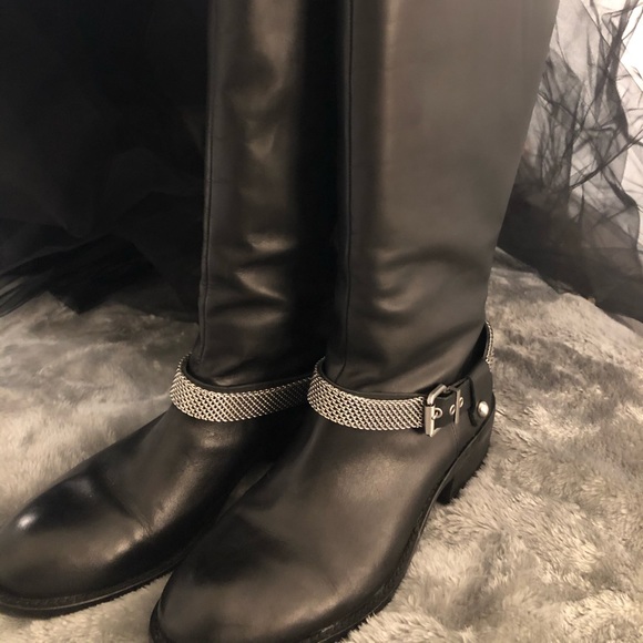 BCBG RIDING BOOTS WITH A WESTERN TWIST - Picture 2 of 5